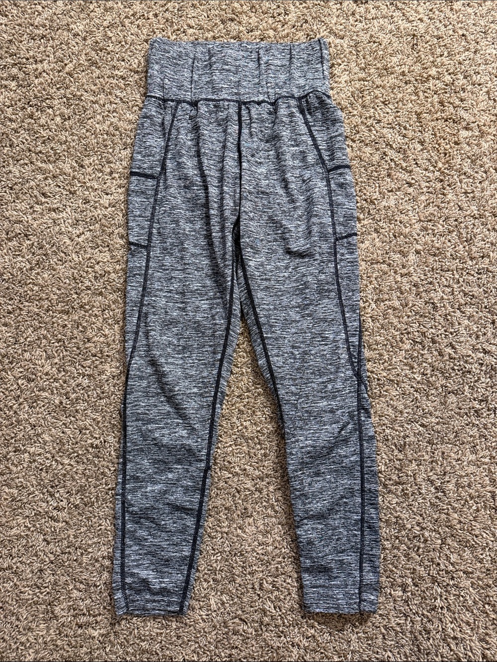 Source Unknown Heathered Gray High-Rise Leggings with Side Pockets